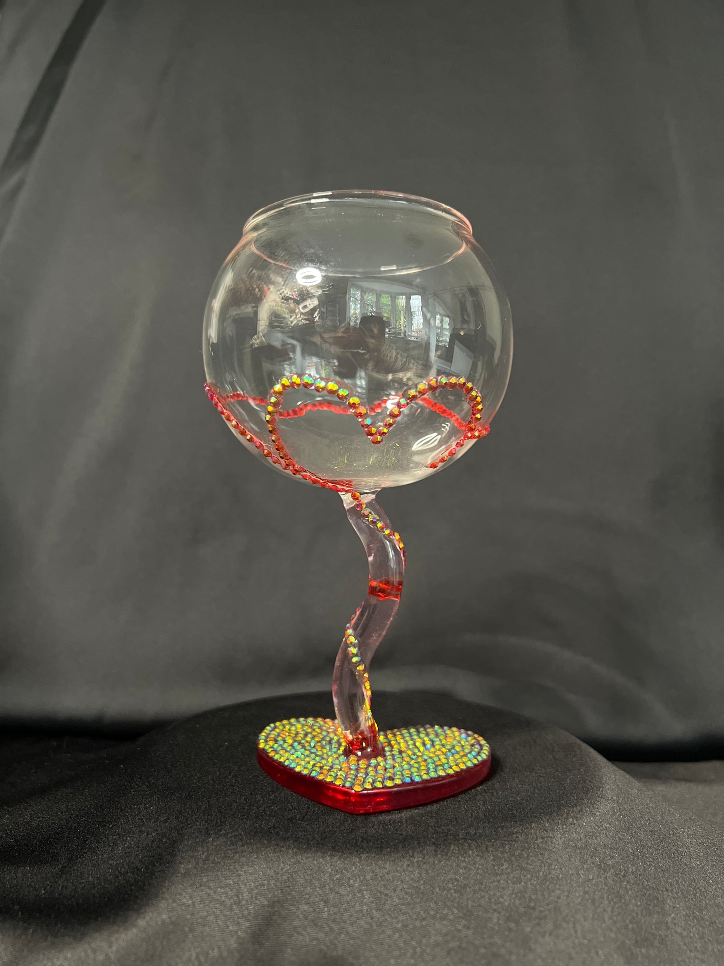 Drinking Glass – Twisted Stem, Rhinestones & Heart Design