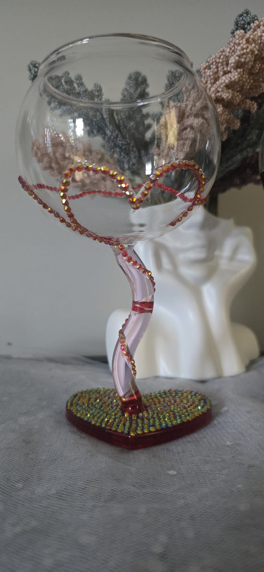 Drinking Glass – Twisted Stem, Rhinestones & Heart Design